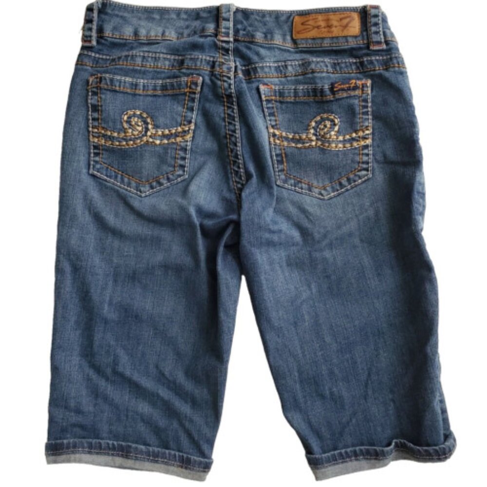 Seven7 Denim Shorts Womens 6 Medium Wash Stretchy Distressed Bermuda